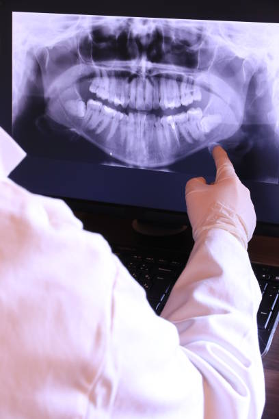 Best Cosmetic Emergency Dentistry in Dixmoor, IL
